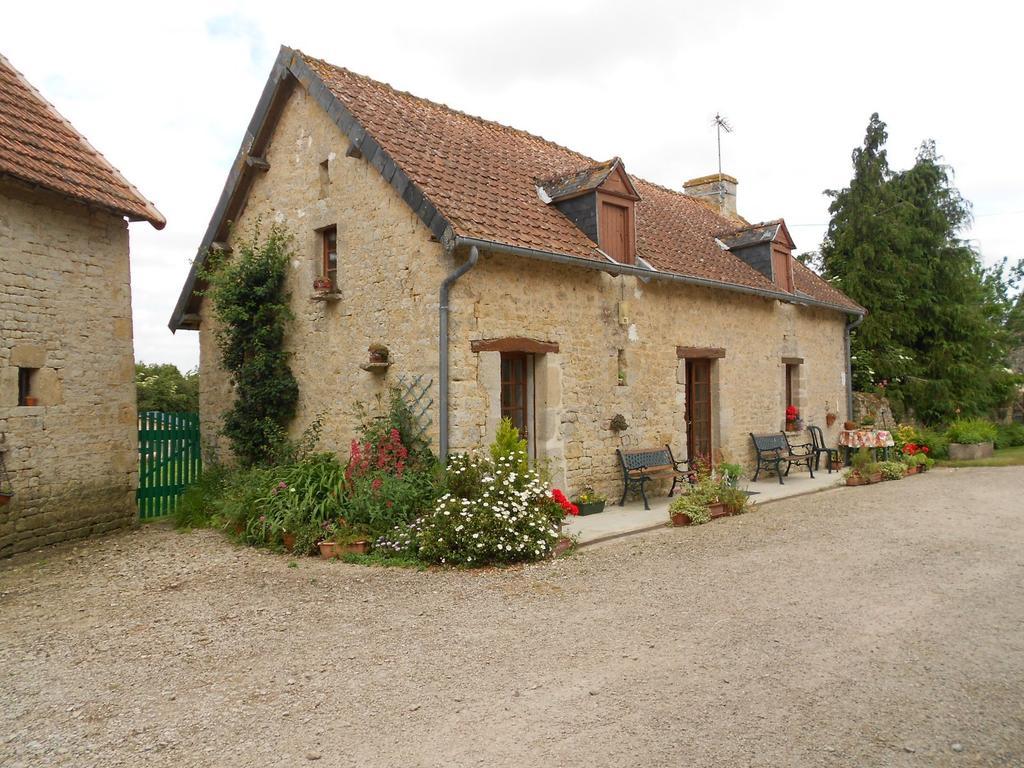 Ferme Manoir La Fiere Bed & Breakfast Sainte-Mère-Église Eksteriør bilde