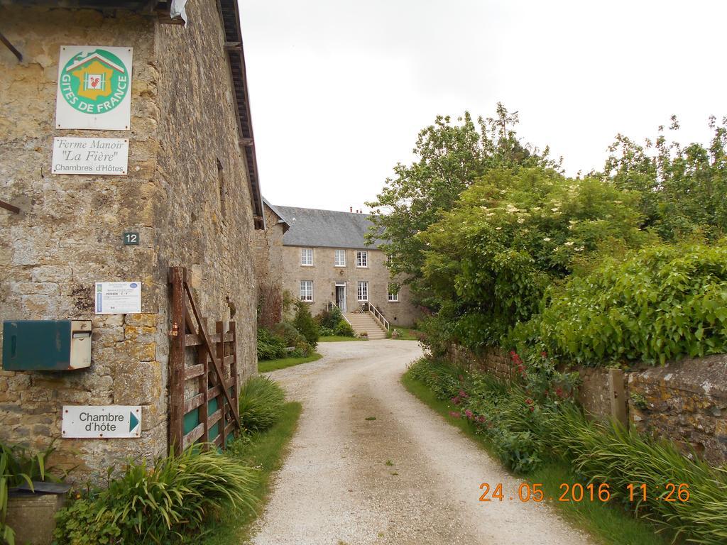 Ferme Manoir La Fiere Bed & Breakfast Sainte-Mère-Église Eksteriør bilde