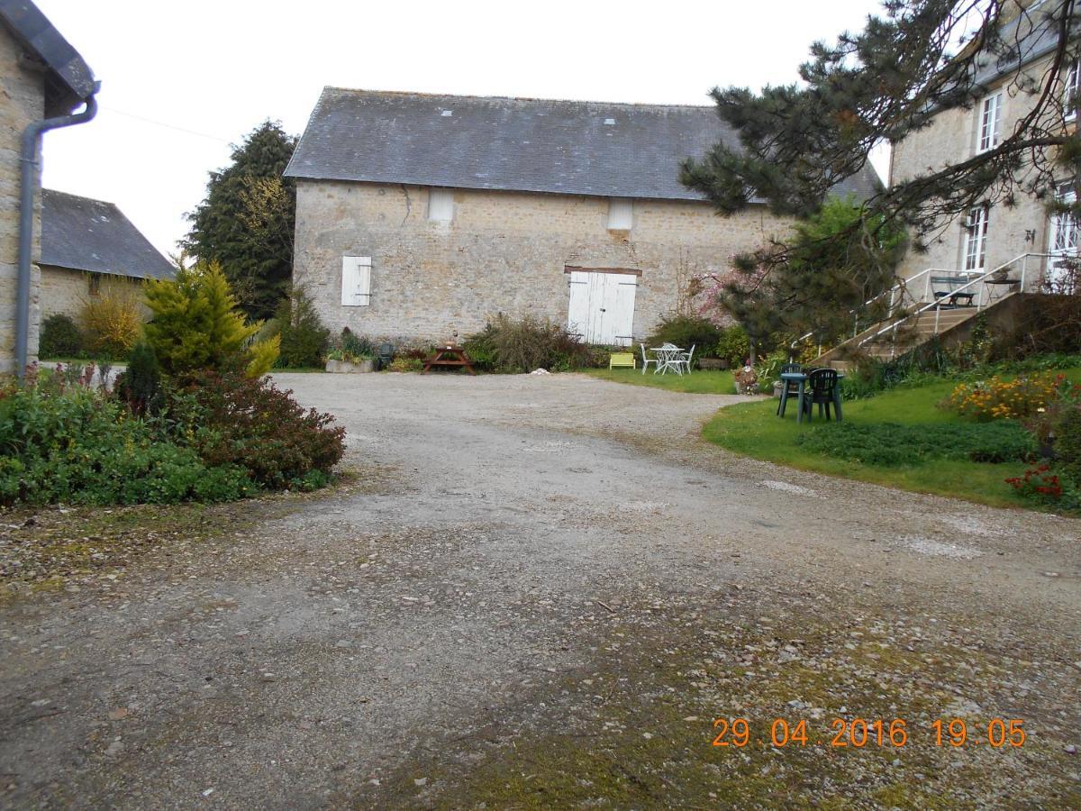 Ferme Manoir La Fiere Bed & Breakfast Sainte-Mère-Église Eksteriør bilde
